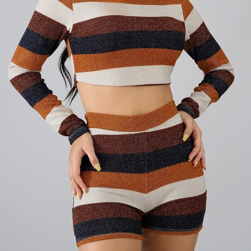 Two Piece Short Set - Picture 5 of 7
